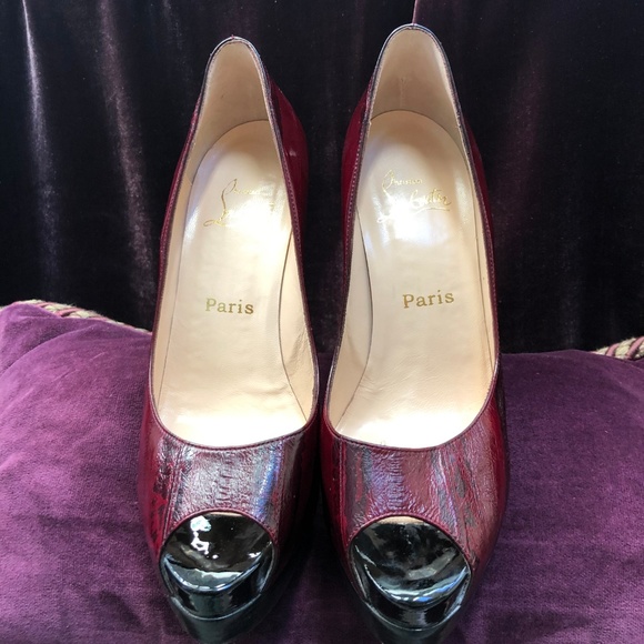 Louboutin Burgundy peep-toe pumps - Picture 3 of 8